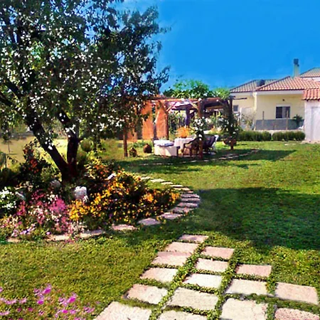 Anastasia Gardens Nea Mesagkala