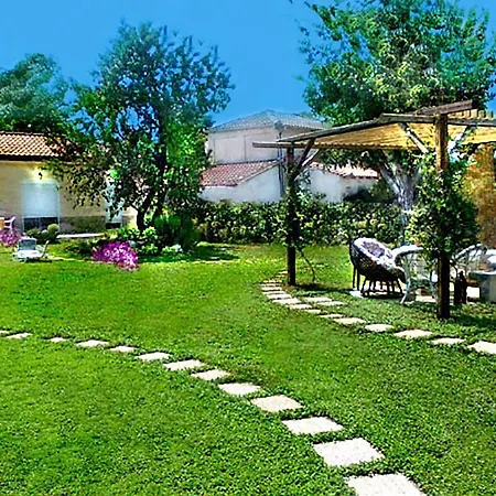 Anastasia Gardens Nea Mesagkala