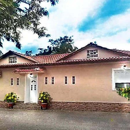 Holiday home Anastasia Gardens *
